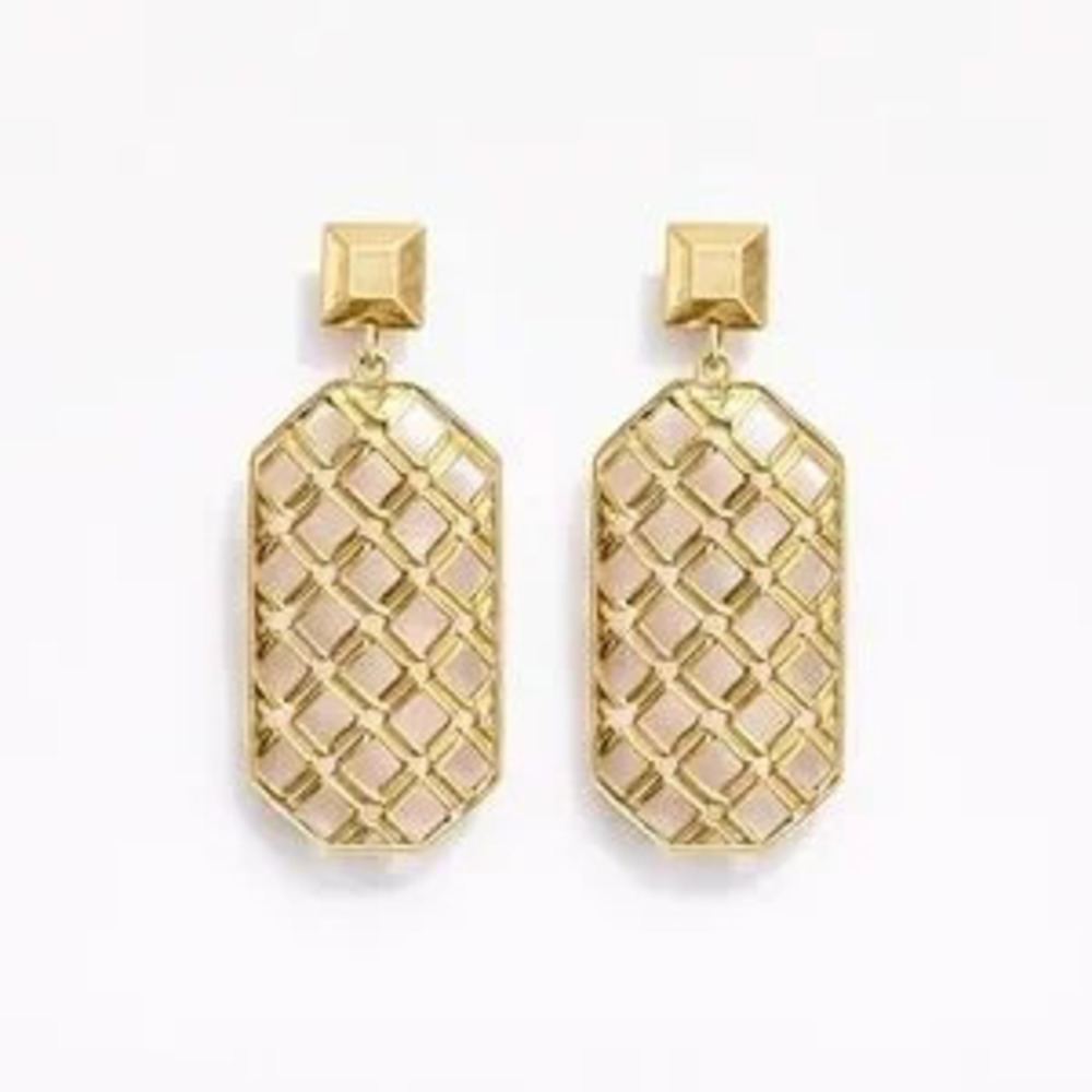 Elegant Gold Geometric Earrings